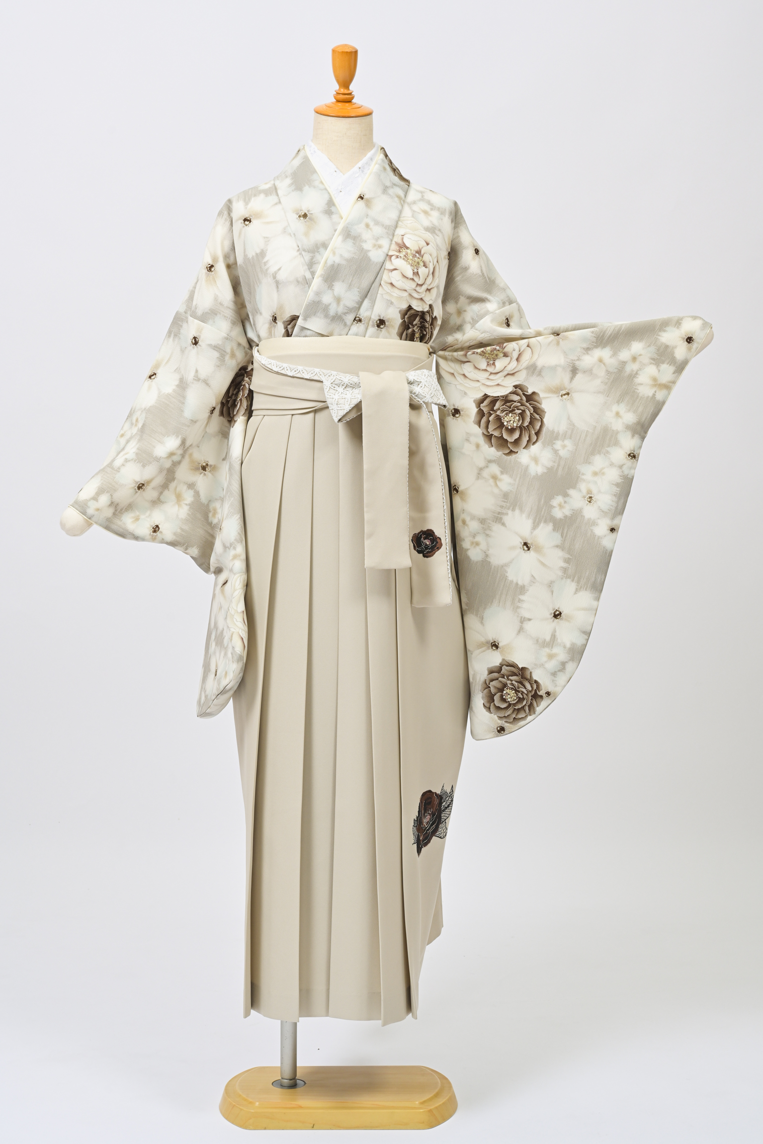 紅一点・花水木×薄茶