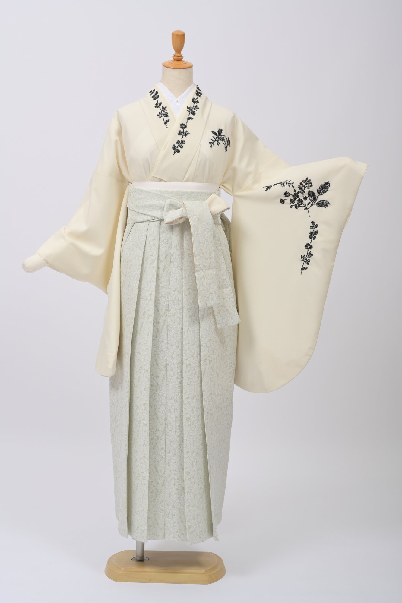 kamishibai・白・花刺繍