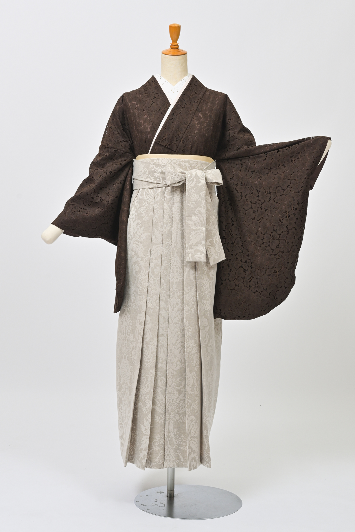 ブラウン×レース